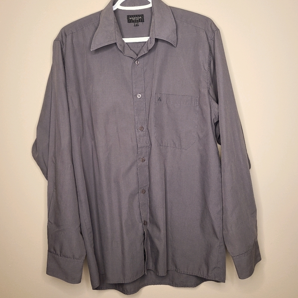 Agenda Button Up
